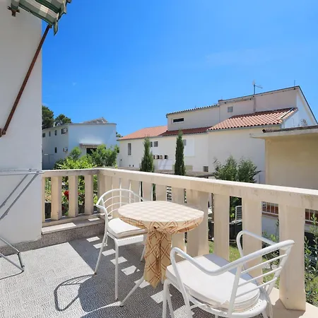 Apartments By The Sea Brela, Makarska - 18356 Exterior photo