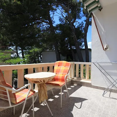 Apartments By The Sea Brela, Makarska - 18356 Exterior photo