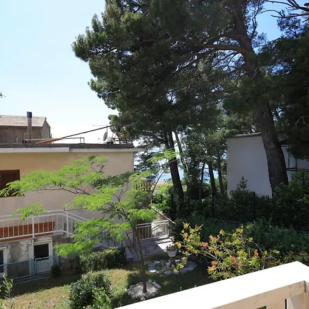 Apartments By The Sea Brela, Makarska - 18356 Exterior photo