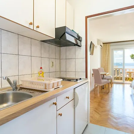 Apartments By The Sea Brela, Makarska - 18356 Exterior photo