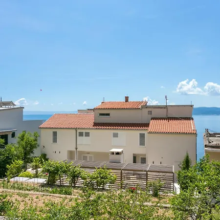 Apartments By The Sea Brela, Makarska - 18356 Exterior photo
