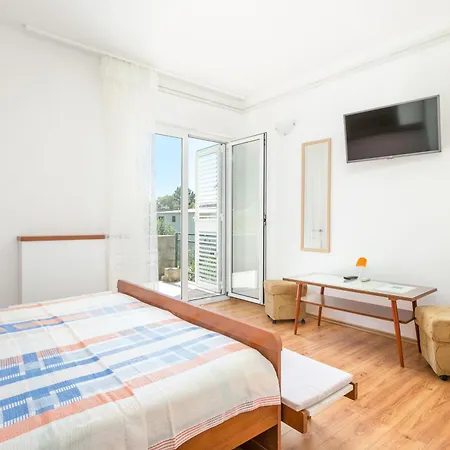 Apartments By The Sea Brela, Makarska - 18356 Room photo