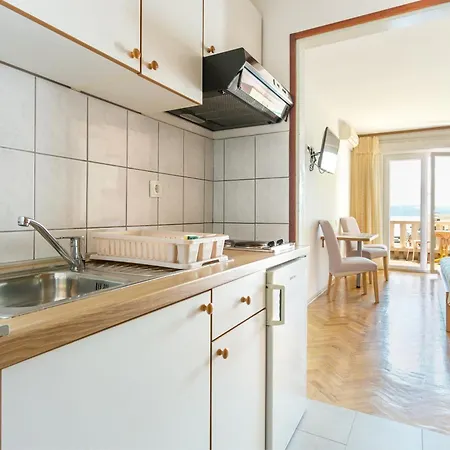 Apartments By The Sea Brela, Makarska - 18356 Room photo