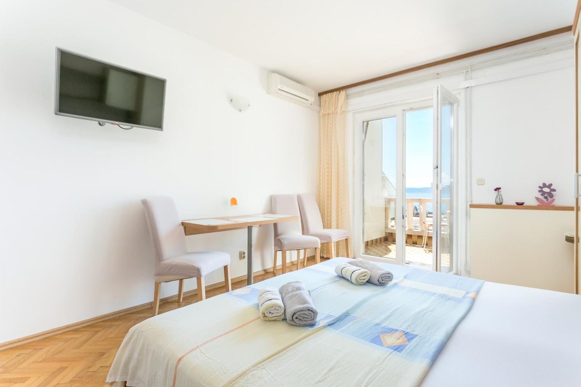 By The Sea Brela, Makarska - 18356 Brela