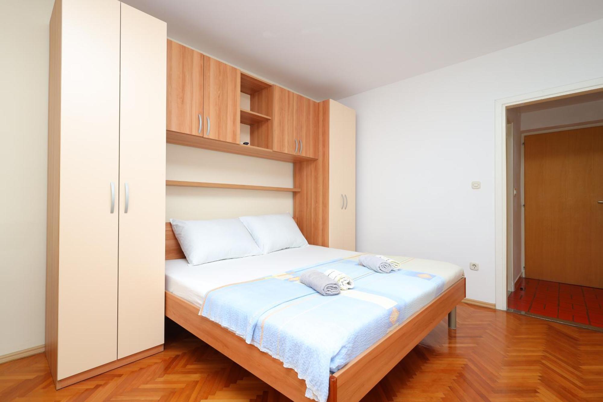 By The Sea Brela, Makarska - 18356 Apartment